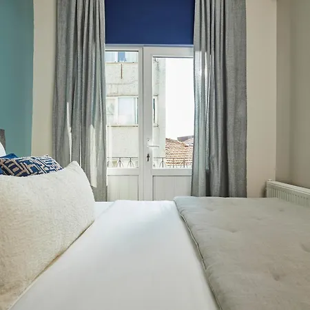 Nisantasi 2br Flat Ac In Appartamento *