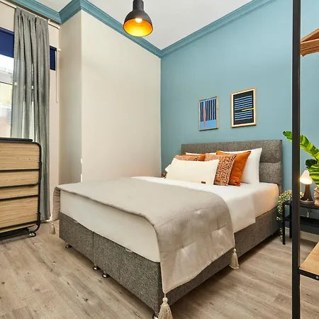 Nisantasi 2br Flat Ac In شقة