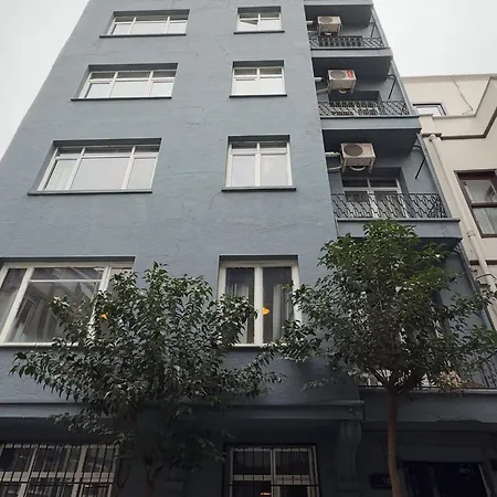 Nisantasi 2br Flat Ac In 아파트 *