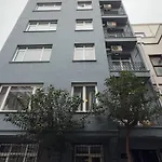 Nisantasi 2br Flat Ac In 아파트 *